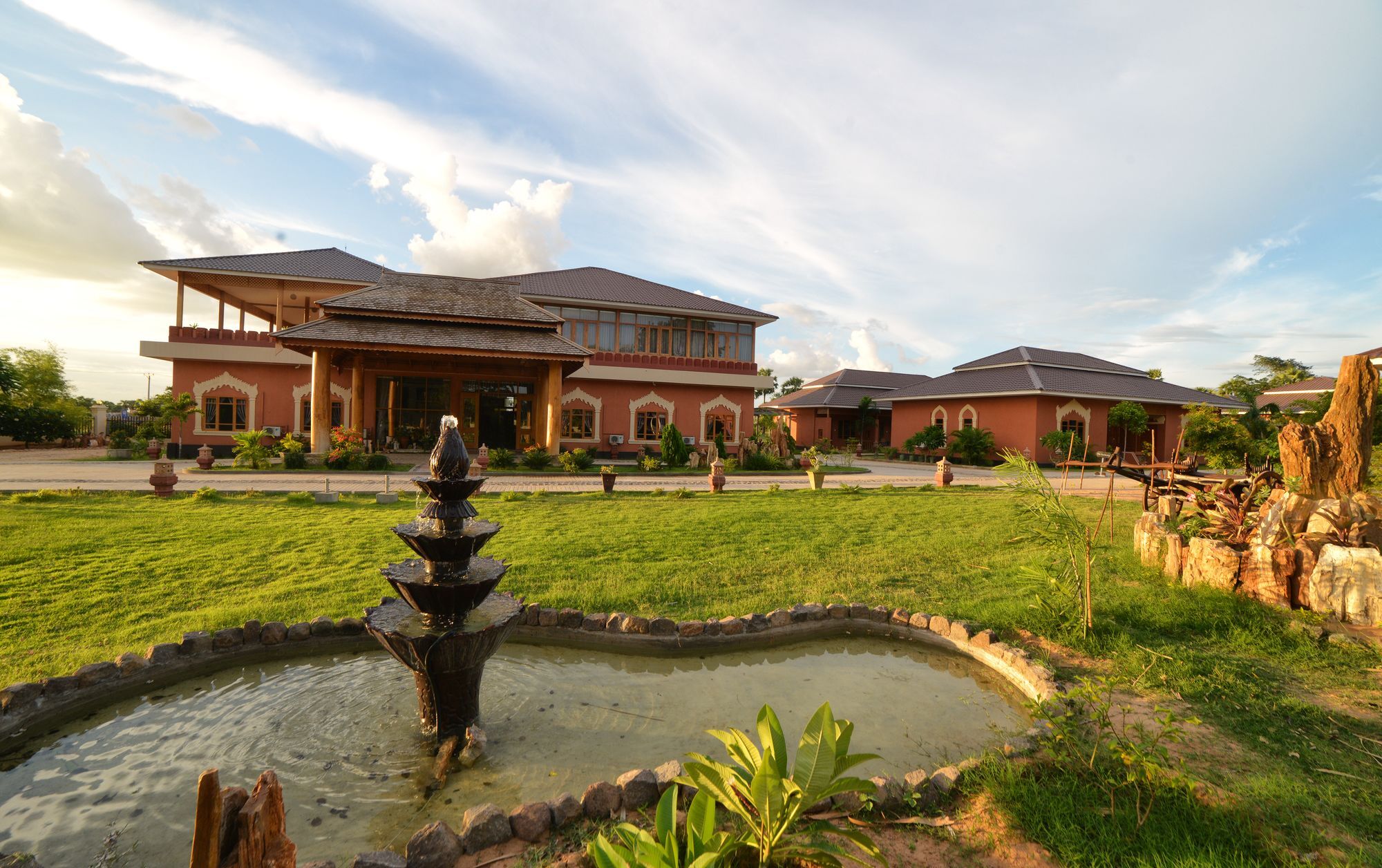 Bagan Emerald Hotel Nyaung-U Экстерьер фото